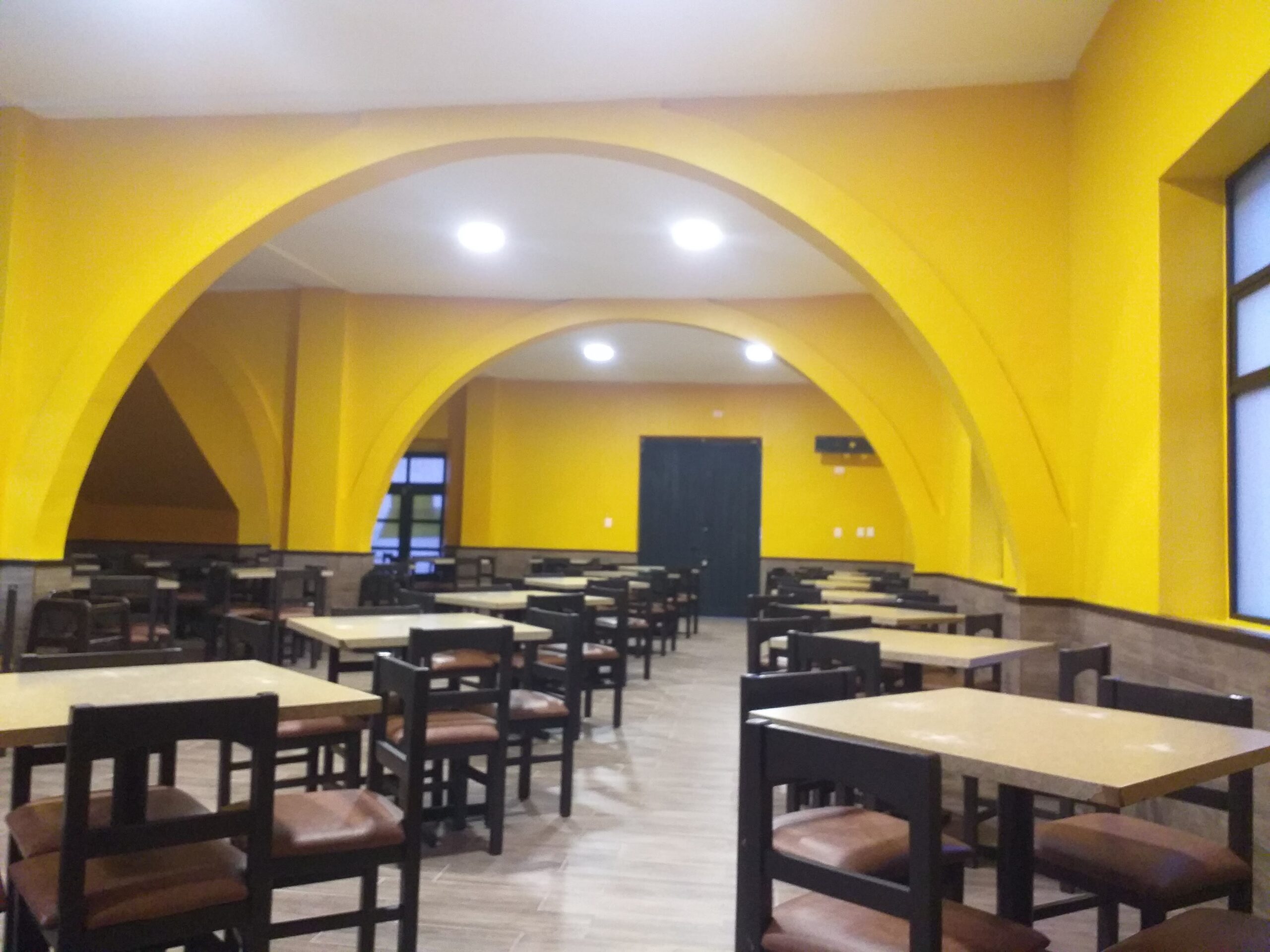 Diseño de restaurante con tablaroca